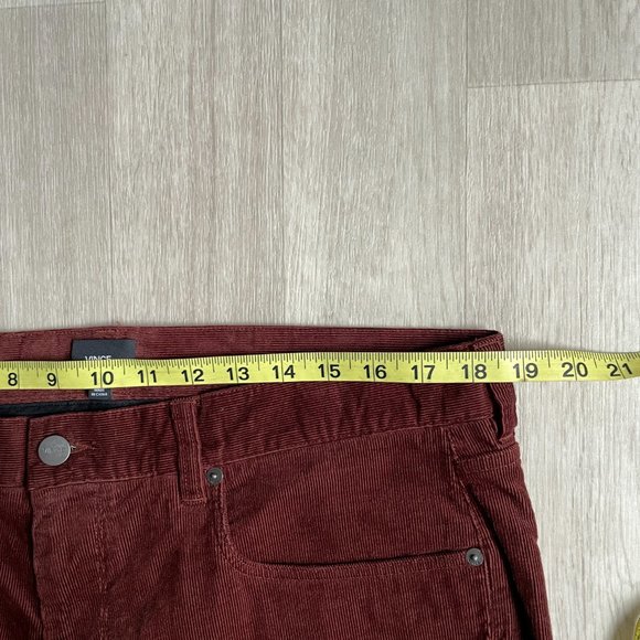 Vince Men’s Corduroy Five Pocket pants Slim Straight Fit Brick Red Size 36 - Picture 9 of 11